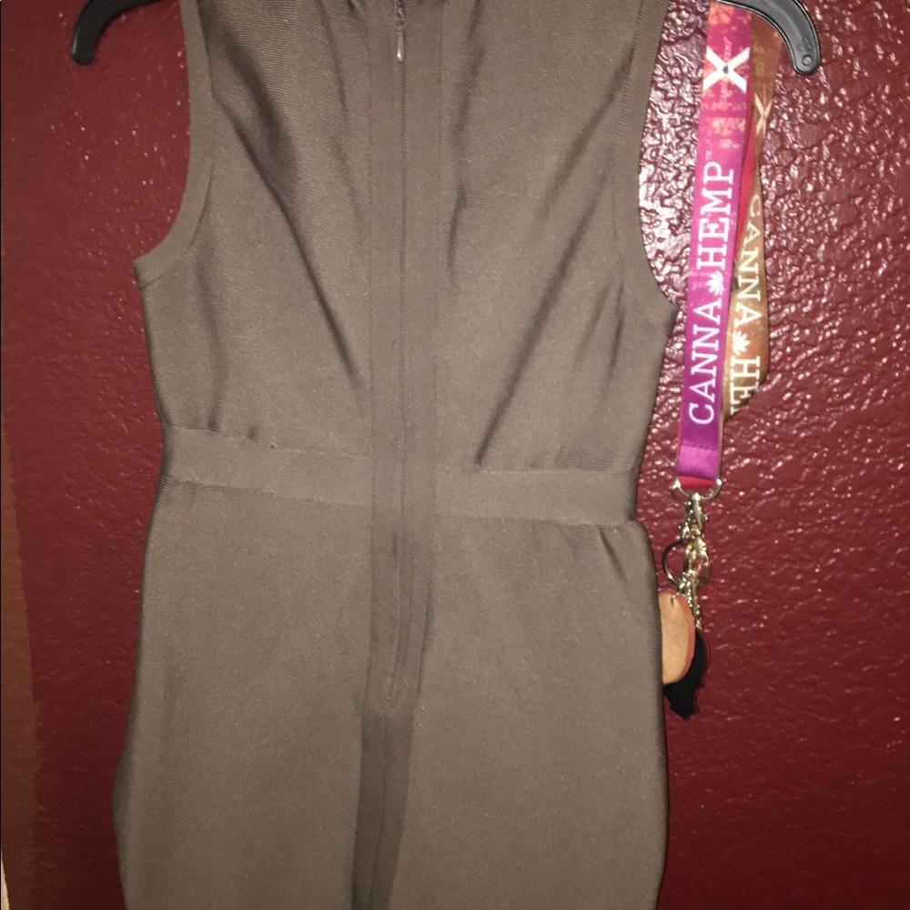 Dress - Picture 1 of 2